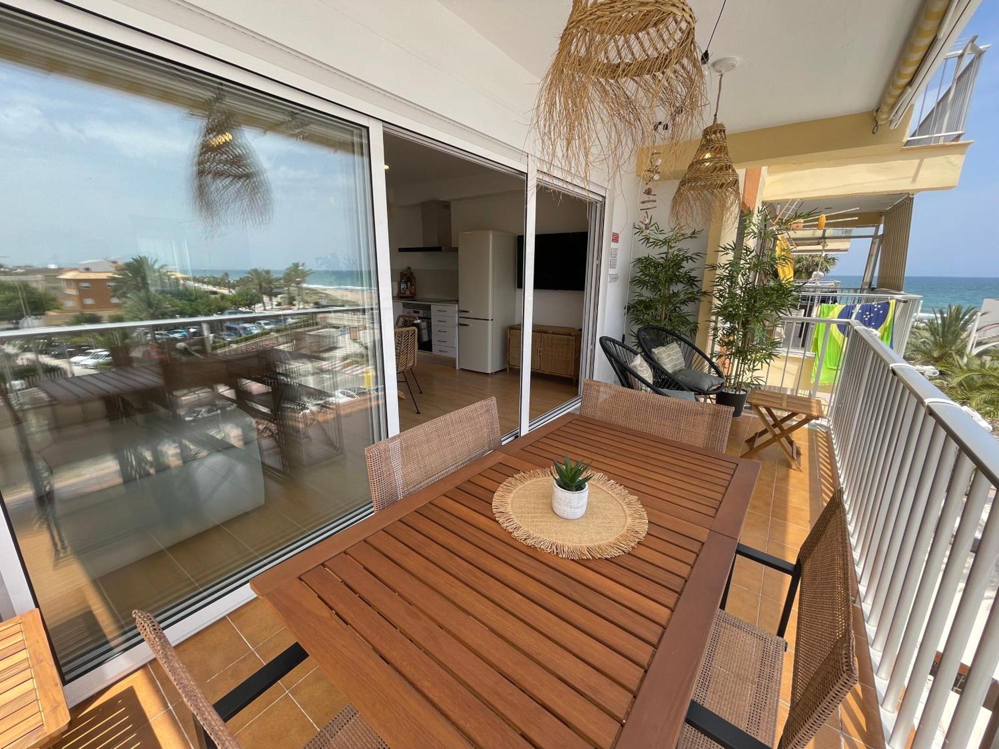Ap-5 Ximoapartments Con Vistas Al Mar オリーバ エクステリア 写真
